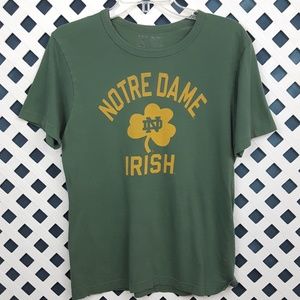 NOTRE DAME IRISH Vintage Green & Gold Graphic T-Shirt | Unisex S